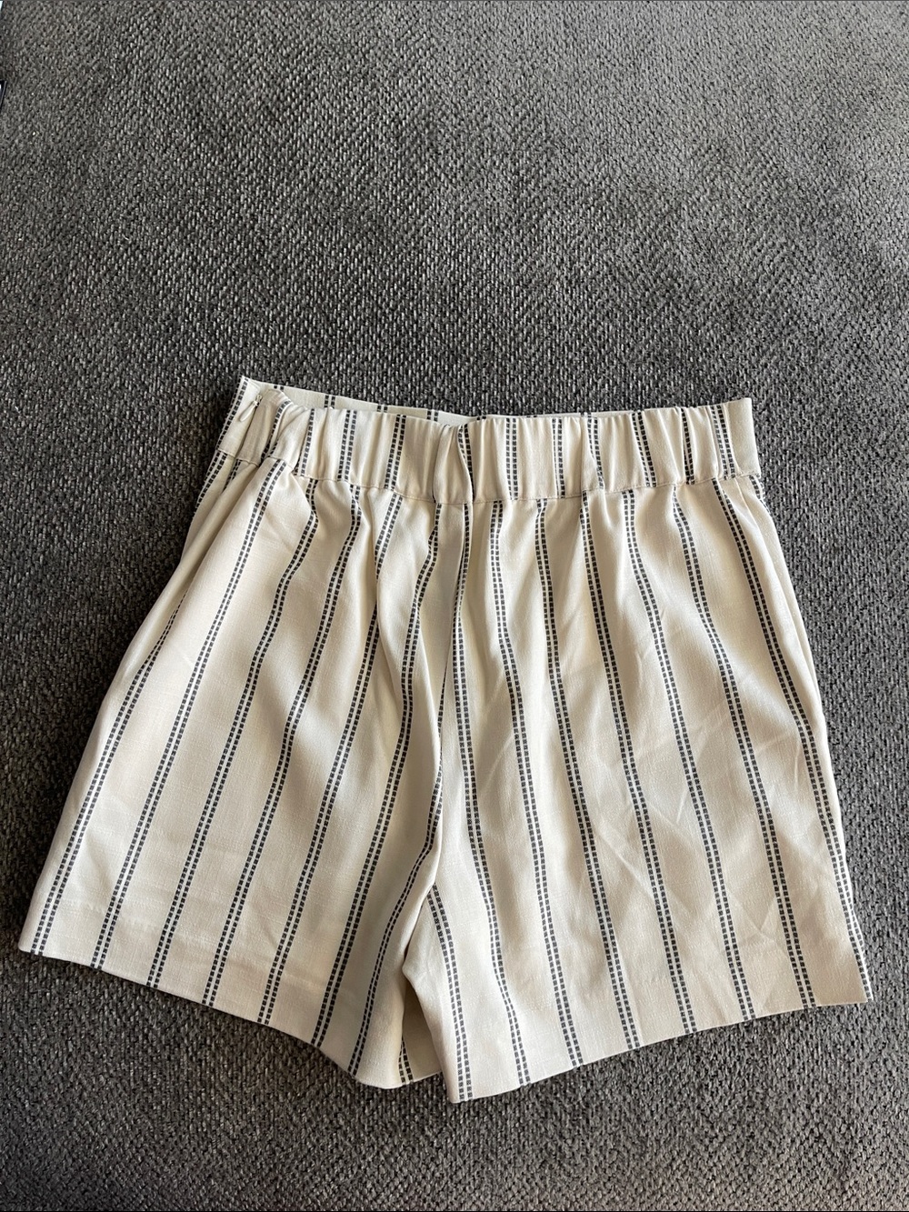 Gianni Bini Cream and Black Striped High-Waist Shorts - Picture 3 of 3